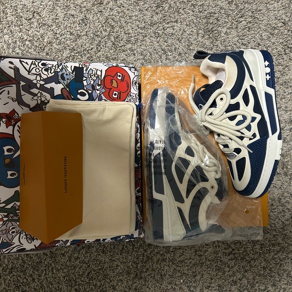 Louis Vuitton Size 10 NAVY BLUE SNEAKERS - Picture 1 of 6